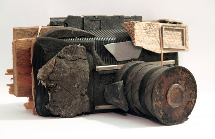 Eski Objelerle Yapılan Fotoğraf Makineleri  